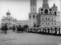 Tsar Nicholas II of Russia with His Family in the Park of Tsarskoye Selo, Russia, 1900s-K von Hahn-Giclee Print