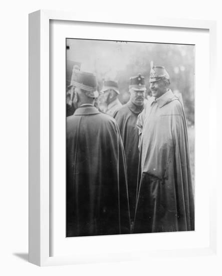 Kaiser Wilhelm with his troops, 1914-18-null-Framed Photographic Print