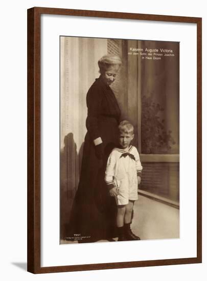 Kaiserin Auguste Viktoria, Sohn Des Prinzen Joachim-null-Framed Giclee Print