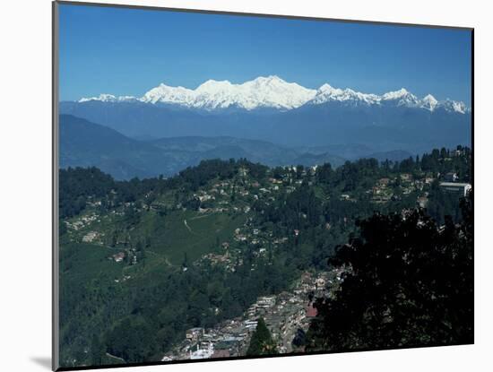 Kanchenjunga Massif Seen from Tiger Hill, Darjeeling, West Bengal State, India-Tony Waltham-Mounted Photographic Print