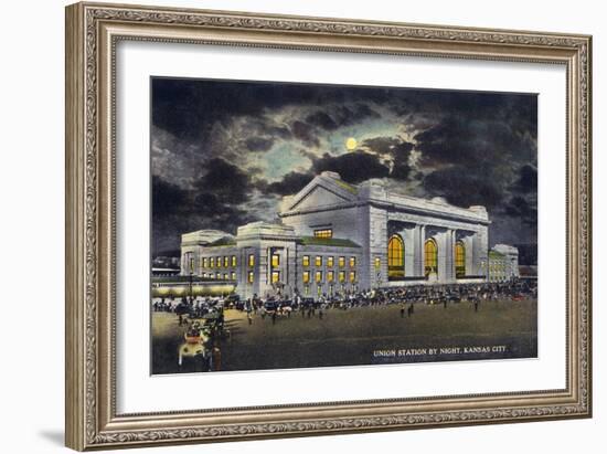 Kansas City, Missouri - Exterior View of Union Station at Night-Lantern Press-Framed Art Print