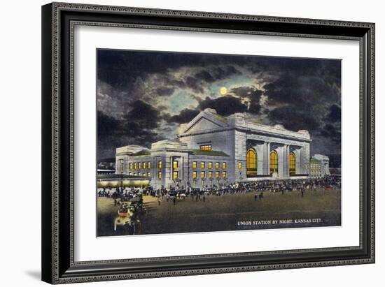 Kansas City, Missouri - Exterior View of Union Station at Night-Lantern Press-Framed Art Print