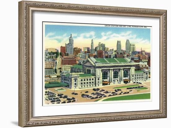 Kansas City, Missouri - Union Station and Skyline View-Lantern Press-Framed Art Print