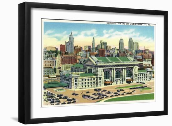 Kansas City, Missouri - Union Station and Skyline View-Lantern Press-Framed Art Print