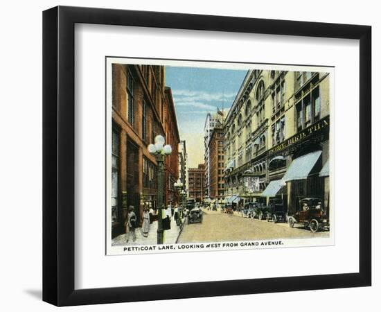 Kansas City, Missouri - Western View Down Petticoat Lane from Grand Avenue-Lantern Press-Framed Art Print