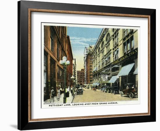 Kansas City, Missouri - Western View Down Petticoat Lane from Grand Avenue-Lantern Press-Framed Art Print