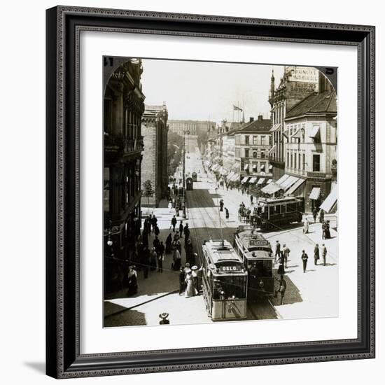 Karl Johan's Street and Royal Palace, Christiania (Osl), Norway-Underwood & Underwood-Framed Photographic Print