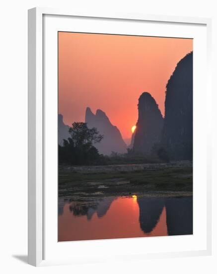 Karst Hills Along the River Bank, Li River, Yangshuo, Guangxi, China-Keren Su-Framed Photographic Print