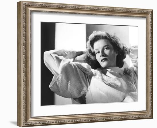 Katharine Hepburn (b/w photo)-null-Framed Photo