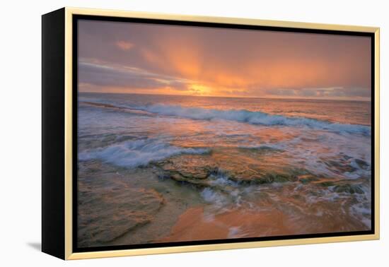 Kauai Daybreak-Vincent James-Framed Premier Image Canvas