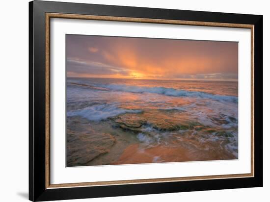 Kauai Daybreak-Vincent James-Framed Photographic Print