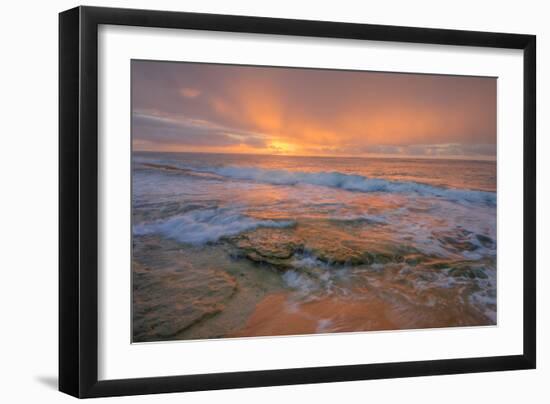 Kauai Daybreak-Vincent James-Framed Photographic Print