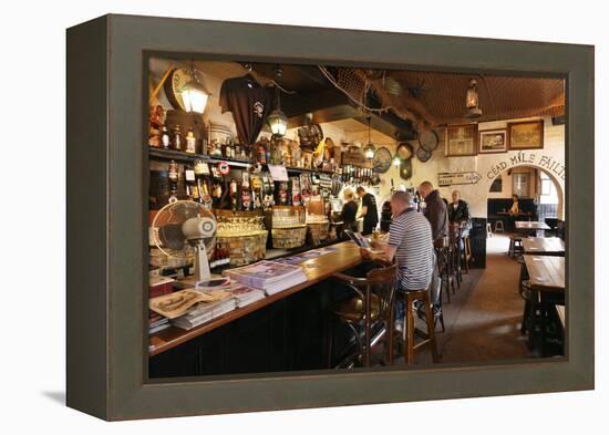 Kellys Cellars Pub, Belfast, Northern Ireland, 2010-Peter Thompson-Framed Premier Image Canvas