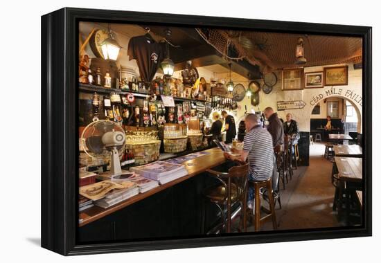 Kellys Cellars Pub, Belfast, Northern Ireland, 2010-Peter Thompson-Framed Premier Image Canvas