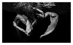 Grace Underwater-Ken Kiefer-Premier Image Canvas