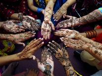 Pakistani Girls Show Their Hands Painted with Henna Ahead of the Muslim Festival of Eid-Al-Fitr-Khalid Tanveer-Framed Premier Image Canvas