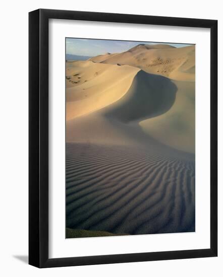 Khongoryn Sand Dunes in Gurvansaikhan National Park, Gobi Desert, Mongolia-Gavriel Jecan-Framed Photographic Print