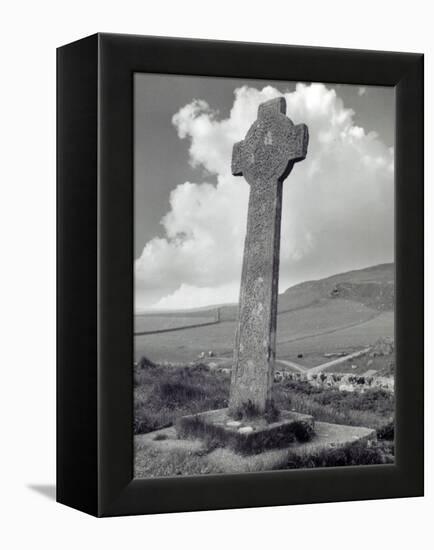 Kilchoman Cross-null-Framed Premier Image Canvas
