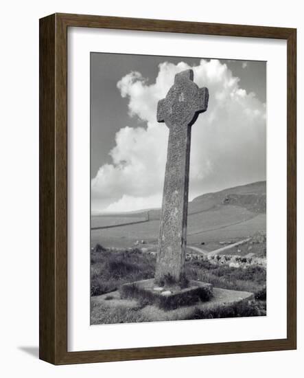 Kilchoman Cross-null-Framed Photographic Print