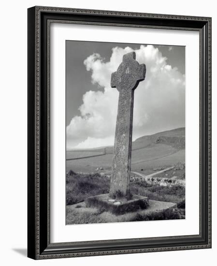 Kilchoman Cross-null-Framed Photographic Print