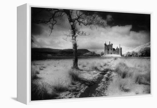 Kilchurn Castle, Loch Awe, Argyll, Scotland-Simon Marsden-Framed Premier Image Canvas