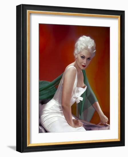 Kim Novak, 1956 (photo)-null-Framed Photo