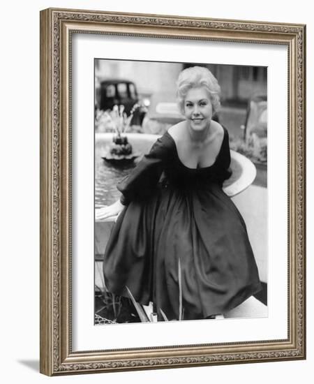 Kim Novak, 1956-null-Framed Photographic Print