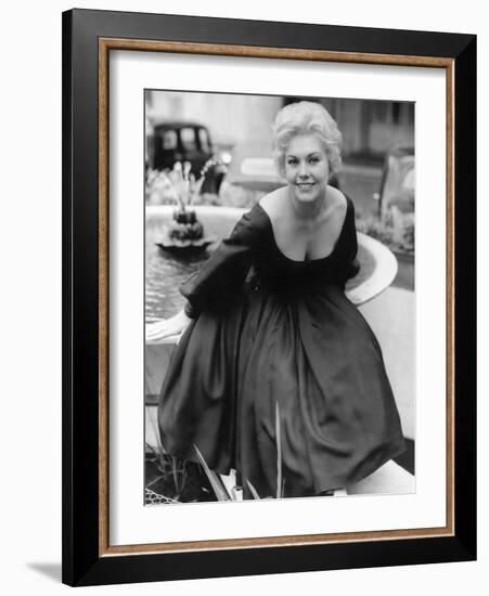 Kim Novak, 1956-null-Framed Photographic Print