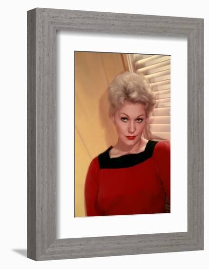 Kim Novak, 1957 (photo)-null-Framed Photo