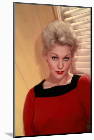 Kim Novak, 1957 (photo)-null-Mounted Photo