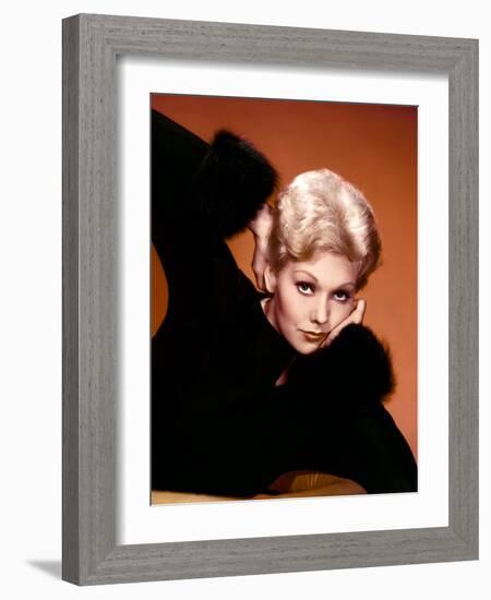 Kim Novak (photo)-null-Framed Photo