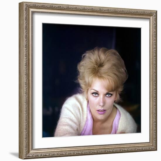 Kim Novak (photo)-null-Framed Photo