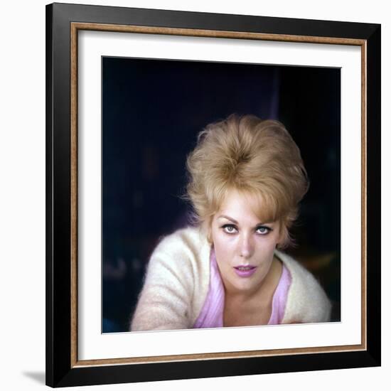 Kim Novak (photo)-null-Framed Photo