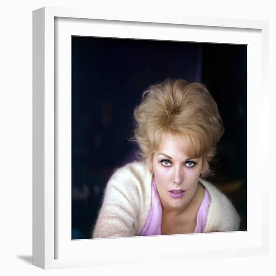 Kim Novak (photo)-null-Framed Photo