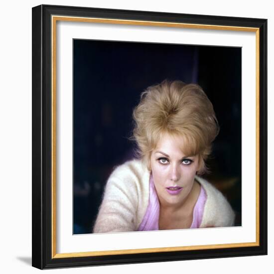 Kim Novak (photo)-null-Framed Photo