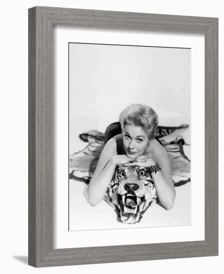 Kim Novak-null-Framed Photographic Print