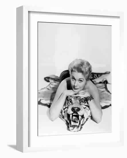 Kim Novak-null-Framed Photographic Print