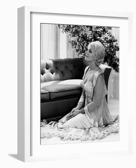 Kim Novak-null-Framed Photographic Print