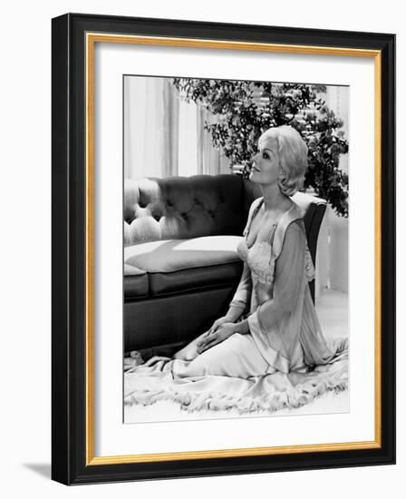 Kim Novak-null-Framed Photographic Print