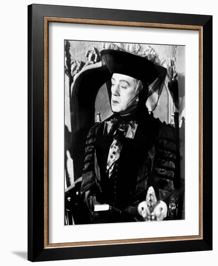 Kind Hearts and Coronets, Alec Guinness, 1949-null-Framed Photo