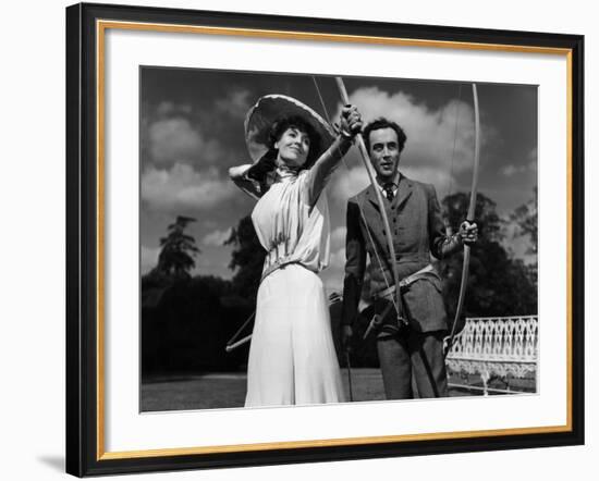 Kind Hearts And Coronets, Valerie Hobson, Dennis Price, 1949-null-Framed Photo