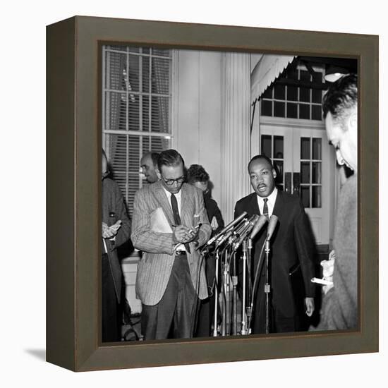 King Conference with President-Associated Press-Framed Premier Image Canvas