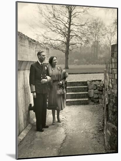 King George VI and the Her Majesty Queen Elizabeth the Queen Mother Taking a Stroll, England-Cecil Beaton-Mounted Photographic Print