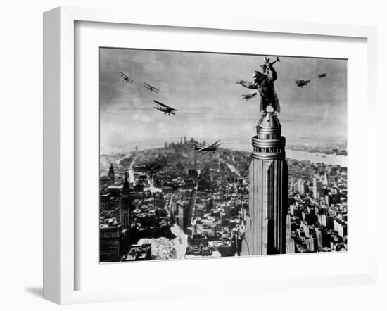 King Kong 1933-null-Framed Premium Photographic Print