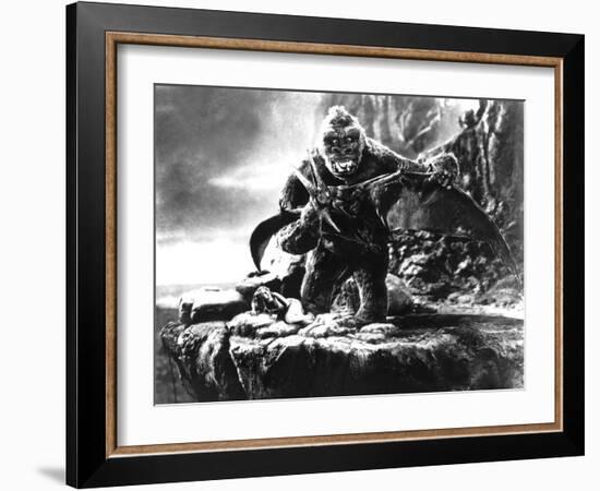 King Kong, Fay Wray, 1933, Kong Fighting Pterodactyl-null-Framed Photo