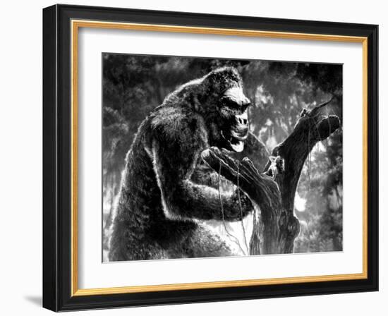 King Kong, Kong with Fay Wray, 1933-null-Framed Premium Photographic Print