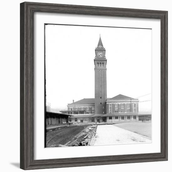 King Street Depot, Seattle, WA, Oct. 22, 1906-Asahel Curtis-Framed Giclee Print