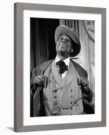 Kingfish Tim Moore, Putting on the Charm in the TV Series "Amos 'N' Andy"-Loomis Dean-Framed Premium Photographic Print