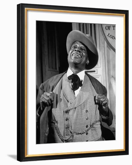 Kingfish Tim Moore, Putting on the Charm in the TV Series "Amos 'N' Andy"-Loomis Dean-Framed Premium Photographic Print