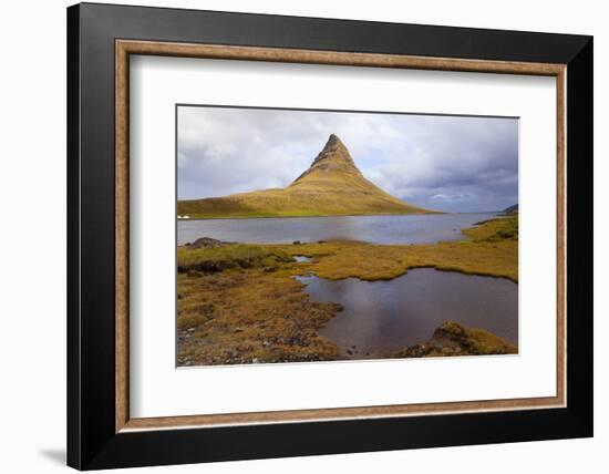 Kirkjufell, Grundarfjordur, Snaefellsnes peninsula, West Iceland-Kristin Piljay-Framed Photographic Print
